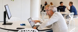 Decos Noordwijk - training hero image 2p laptop